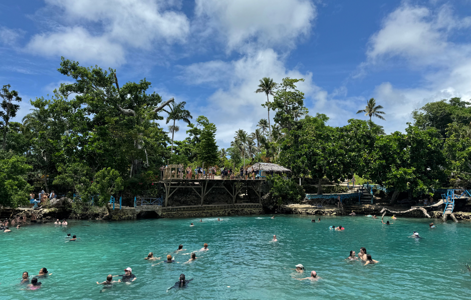 維拉港的Blue Lagoon